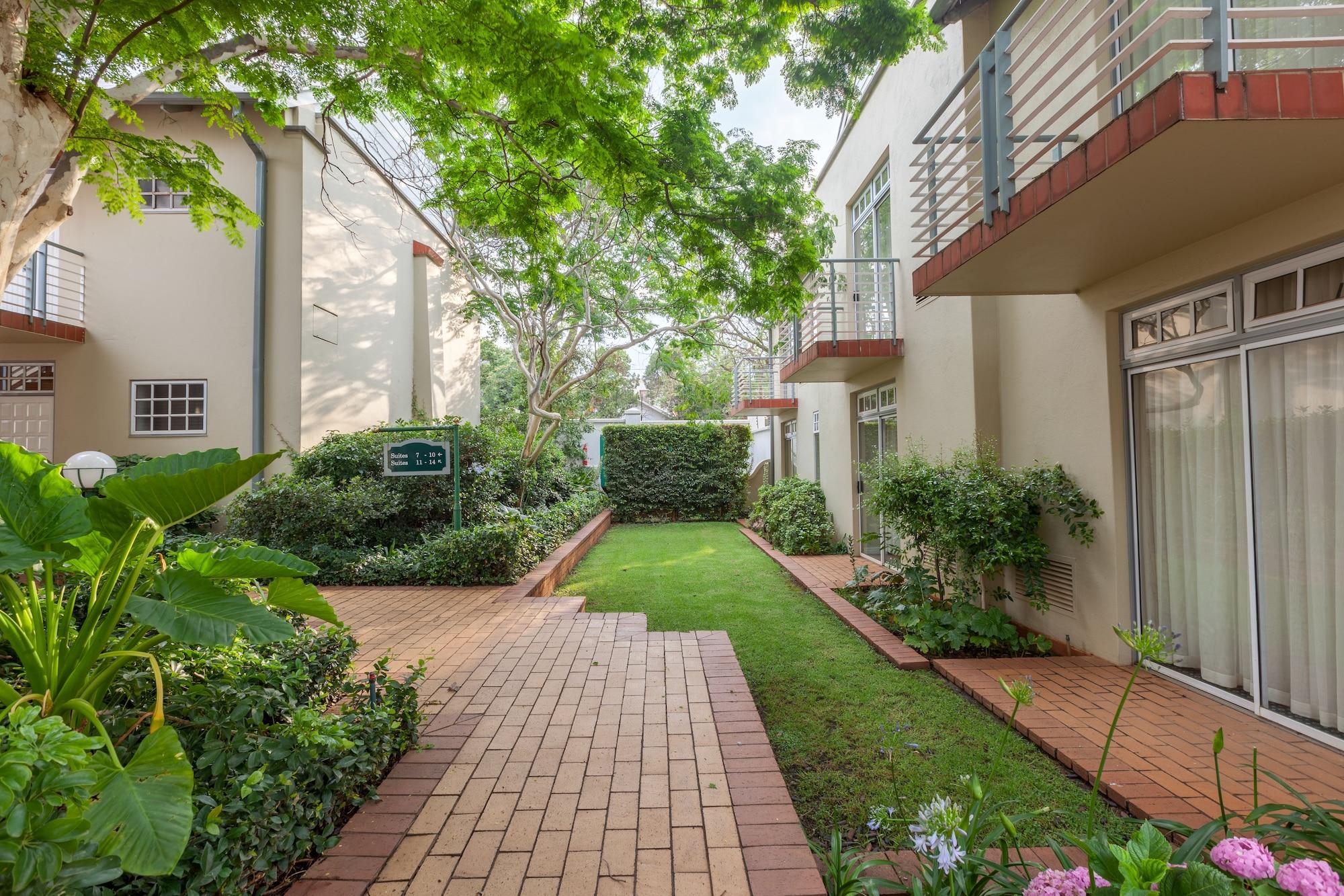 Courtyard Hotel Arcadia Pretoria-Noord Exterior foto